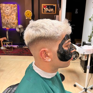 mascarillas-degradados-y-cortes-en-Kur2-BarberShop-1