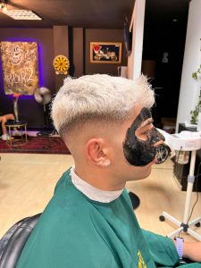 mascarillas-degradados-y-cortes-en-Kur2-BarberShop