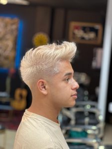 corte de pelo degradado en kur2barbershop